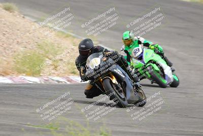 media/Jun-04-2022-WERA (Sat) [[b852bbbd55]]/Race 8 Superbike Expert Novice V7 HW/